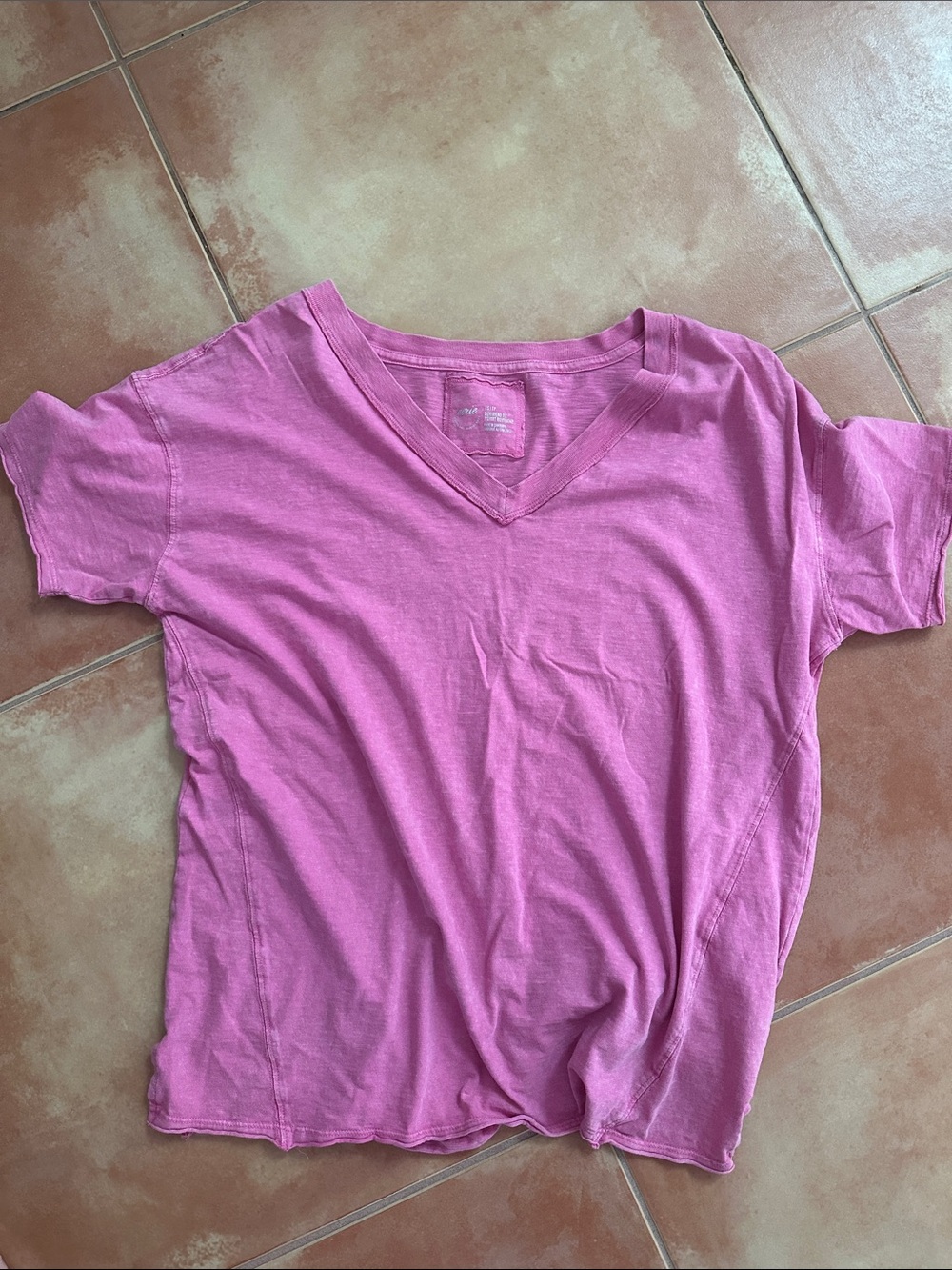 aerie Bright Pink V-Neck Short Sleeve Tee